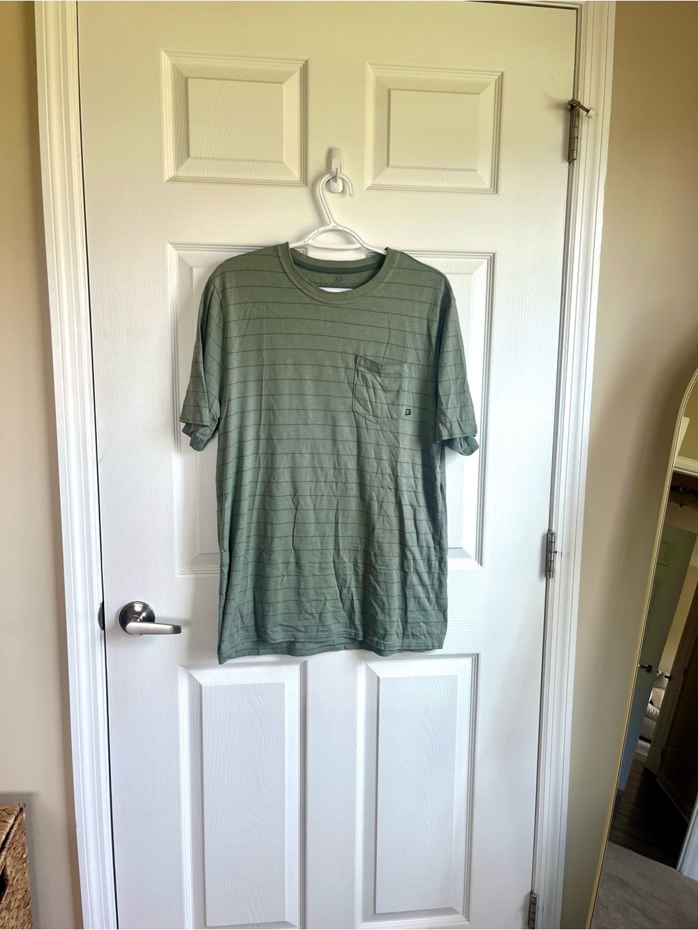 Men's Short Sleeve Pocket Tee in Sage Green